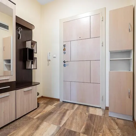 アパート Cozy 1br W/ Terrace | Family Friendly *